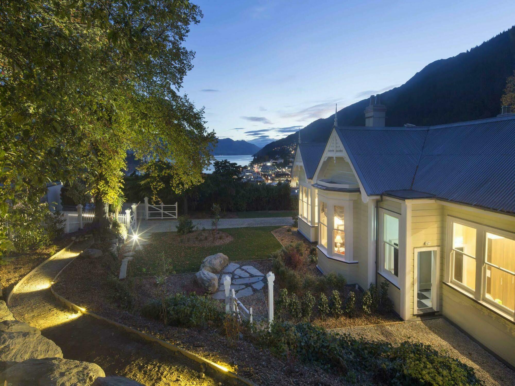 Hulbert House Luxury Boutique Lodge Distretto di Queenstown Esterno foto